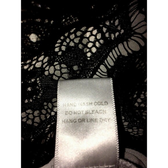 CHLOE K sz M Sleeveless Ivory-White Stretch Black Lace Eyelash Trim Chiffon Top - Picture 5 of 5